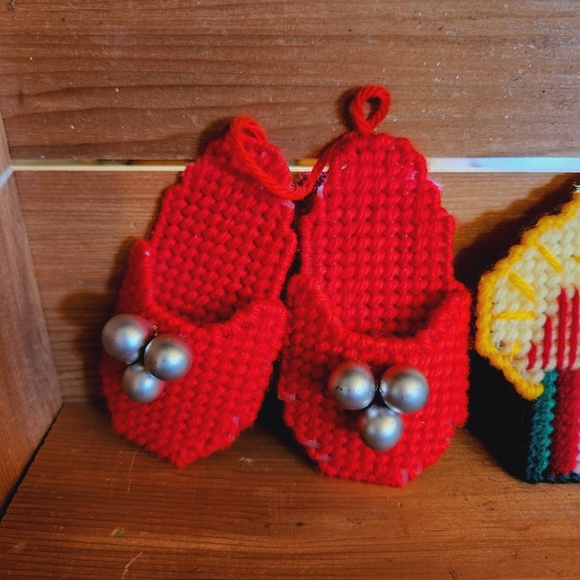 Vintage Needlepoint Christmas Tree Ornaments Canada Goose Kitschy Eclectic - Picture 6 of 7